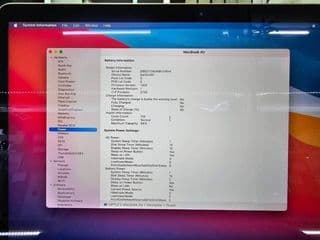 Apple MacBook Air M1 256GB - image blurred placeholder