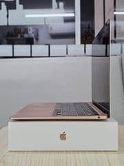 Apple MacBook Air M1 256GB - image blurred placeholder