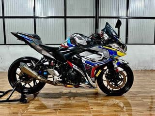Yamaha YZF-R3 2016 - image blurred placeholder