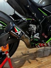 KAWASAKI NINJA ZX10R - image blurred placeholder
