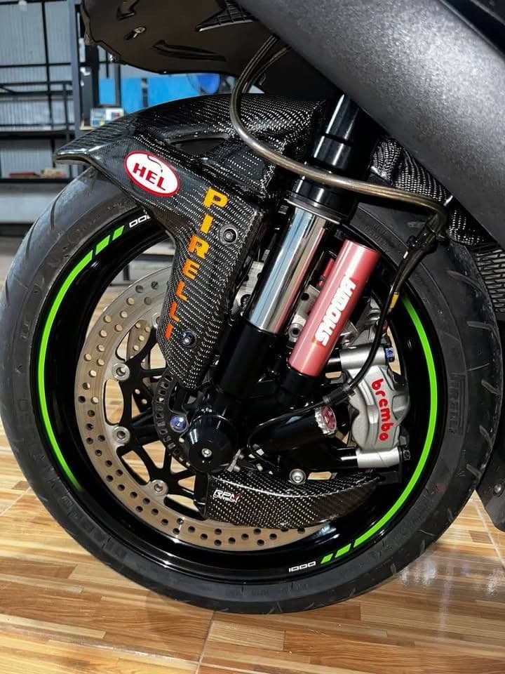 KAWASAKI NINJA ZX10R
