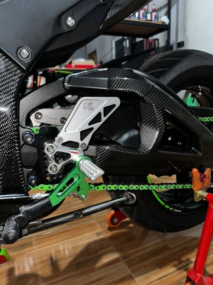 KAWASAKI NINJA ZX10R