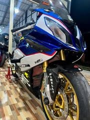 BMW S1000R 2016 - image blurred placeholder