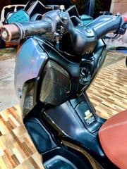 Yamaha XMAX 300 - image blurred placeholder