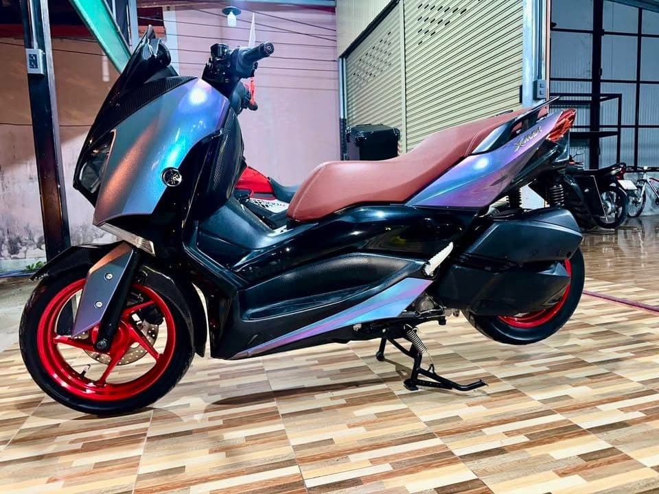 Yamaha XMAX 300