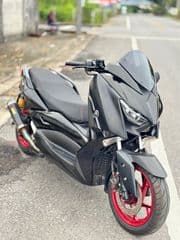 2020 Yamaha XMAX 300 - image blurred placeholder