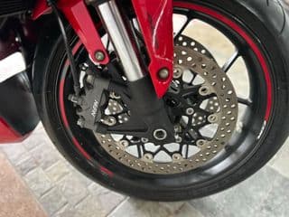 ฮอนด้า CBR650R - image blurred placeholder