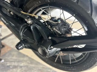 BMW 1200 GS - image blurred placeholder