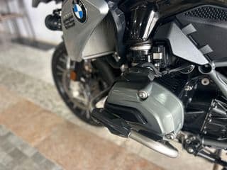 BMW 1200 GS - image blurred placeholder