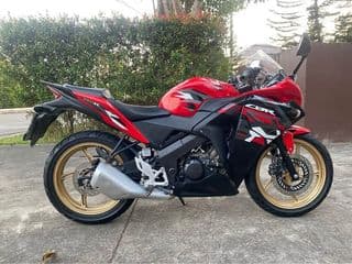 2016 ฮอนด้า CBR150 - image blurred placeholder