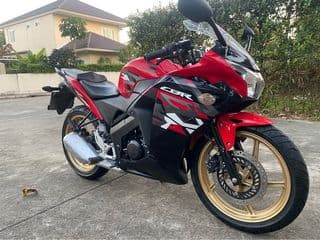 2016 ฮอนด้า CBR150 - image blurred placeholder