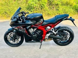 Honda CBR ปี 2017, 35,000 กม. - image blurred placeholder