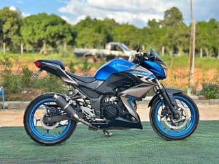 2018 Kawasaki Z300 - image blurred placeholder