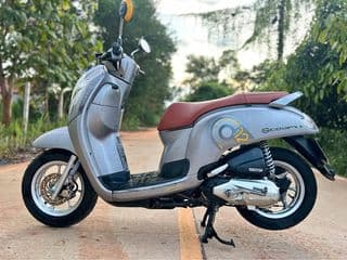 2018 Honda Scoopy - image blurred placeholder