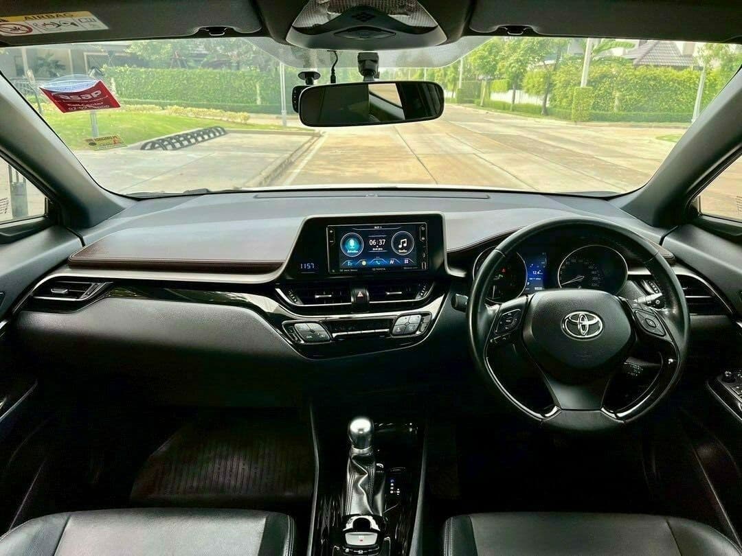 Toyota CH-R 1.8 2018, 90,000km