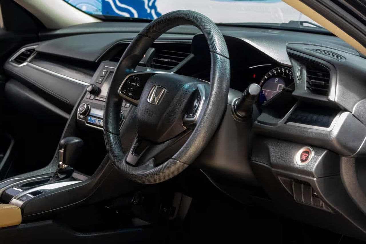 2021 ฮอนด้า ซีวิค อี 1.8