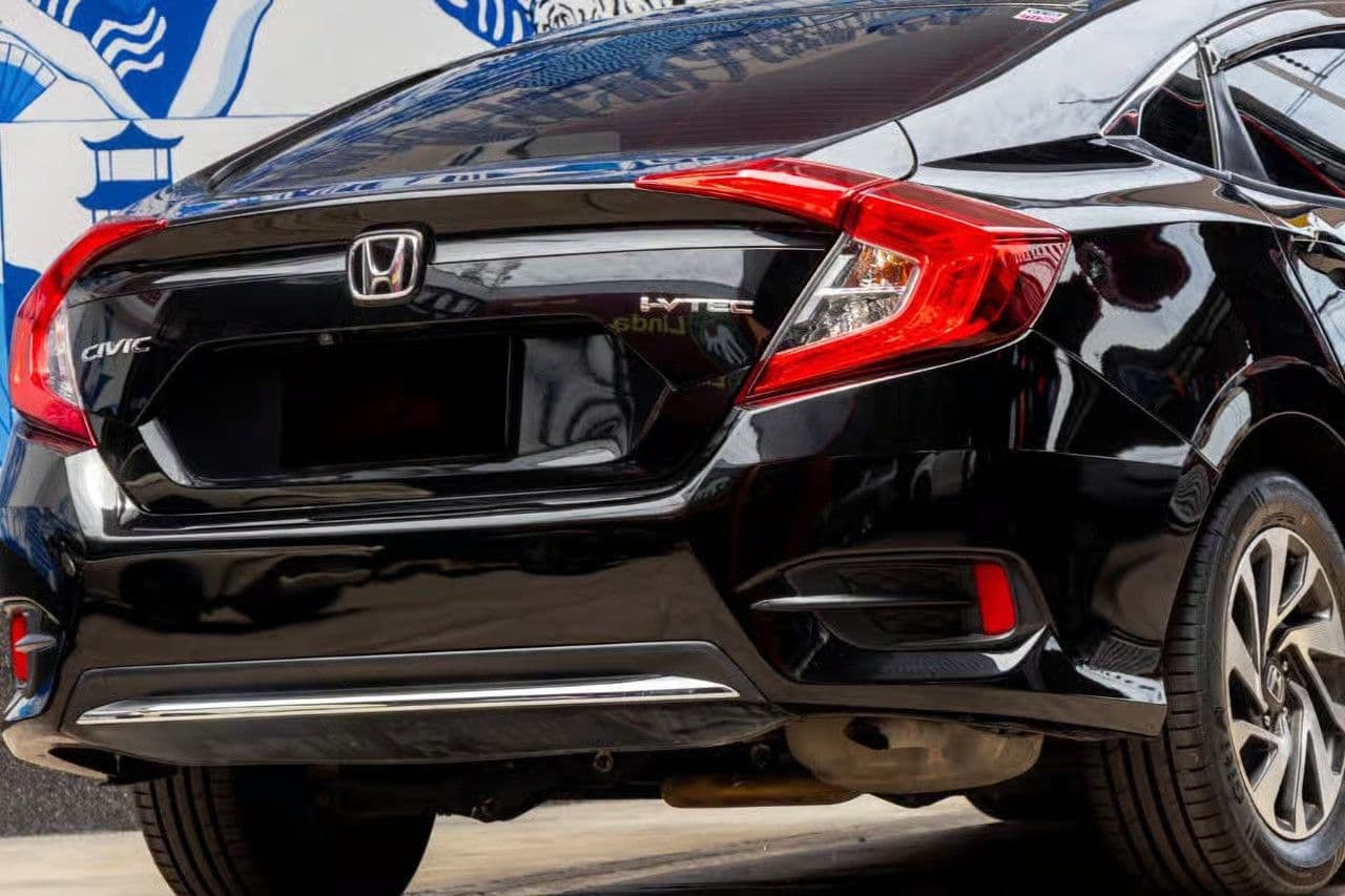 2021 ฮอนด้า ซีวิค อี 1.8