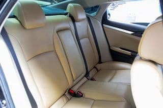 2021 ฮอนด้า ซีวิค อี 1.8 - image blurred placeholder