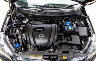 2017 มาสด้า 2 - image blurred placeholder