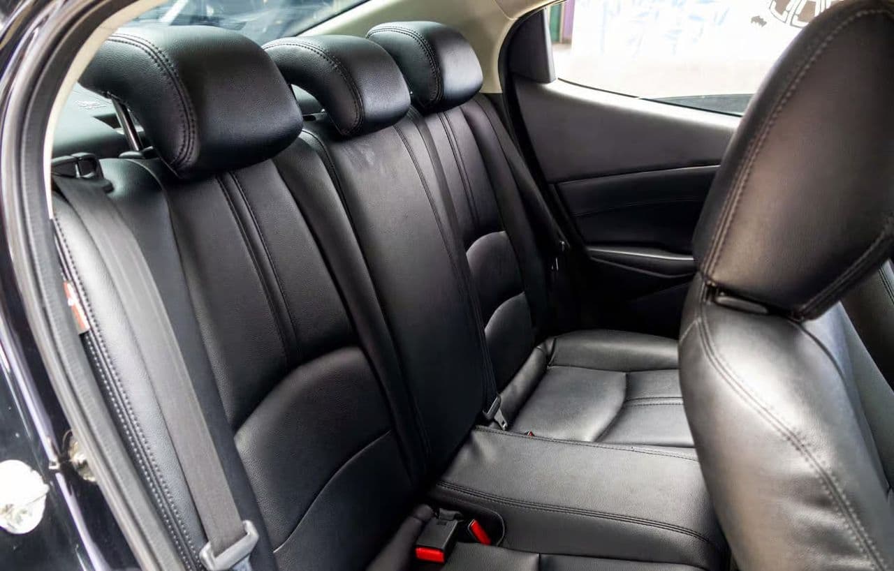 2017 มาสด้า 2