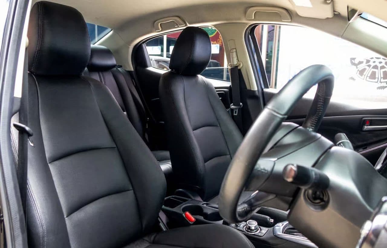 2017 มาสด้า 2