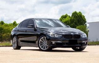 2017 BMW 330E, 76,798km - image blurred placeholder