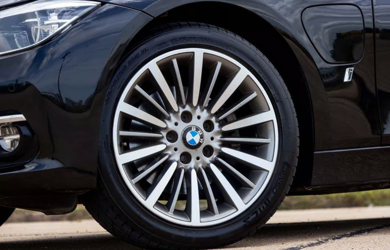 2017 BMW 330E, 76,798km