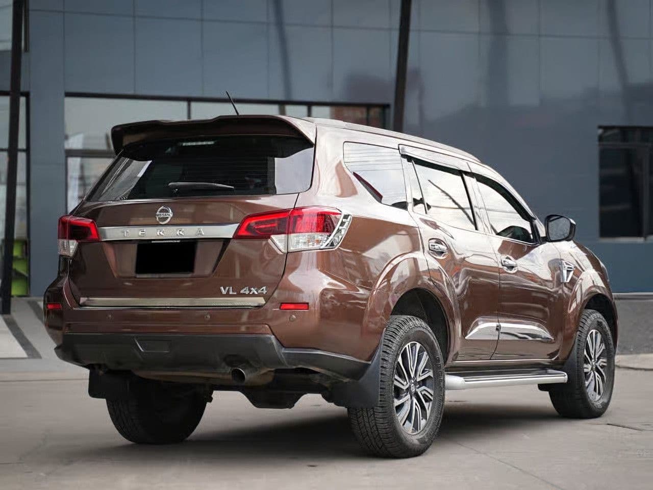 2018 Nissan Terra 4WD