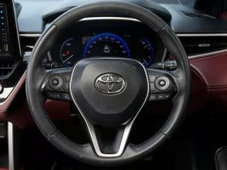 2021 Toyota Corolla Cross Hybrid - image blurred placeholder