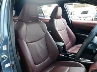 2021 Toyota Corolla Cross Hybrid - image blurred placeholder