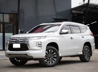 2021 Mitsubishi Pajero Sport GT 2WD - image blurred placeholder