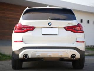 2019 BMW X3 XDRIVE - image blurred placeholder