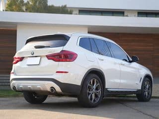 2019 BMW X3 XDRIVE - image blurred placeholder