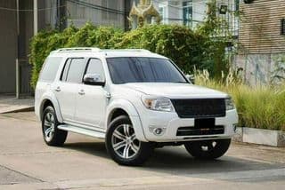 Ford Everest 3.0 LTD 4WD - image blurred placeholder