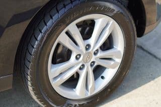 Hyundai Tucson 2.0S - image blurred placeholder