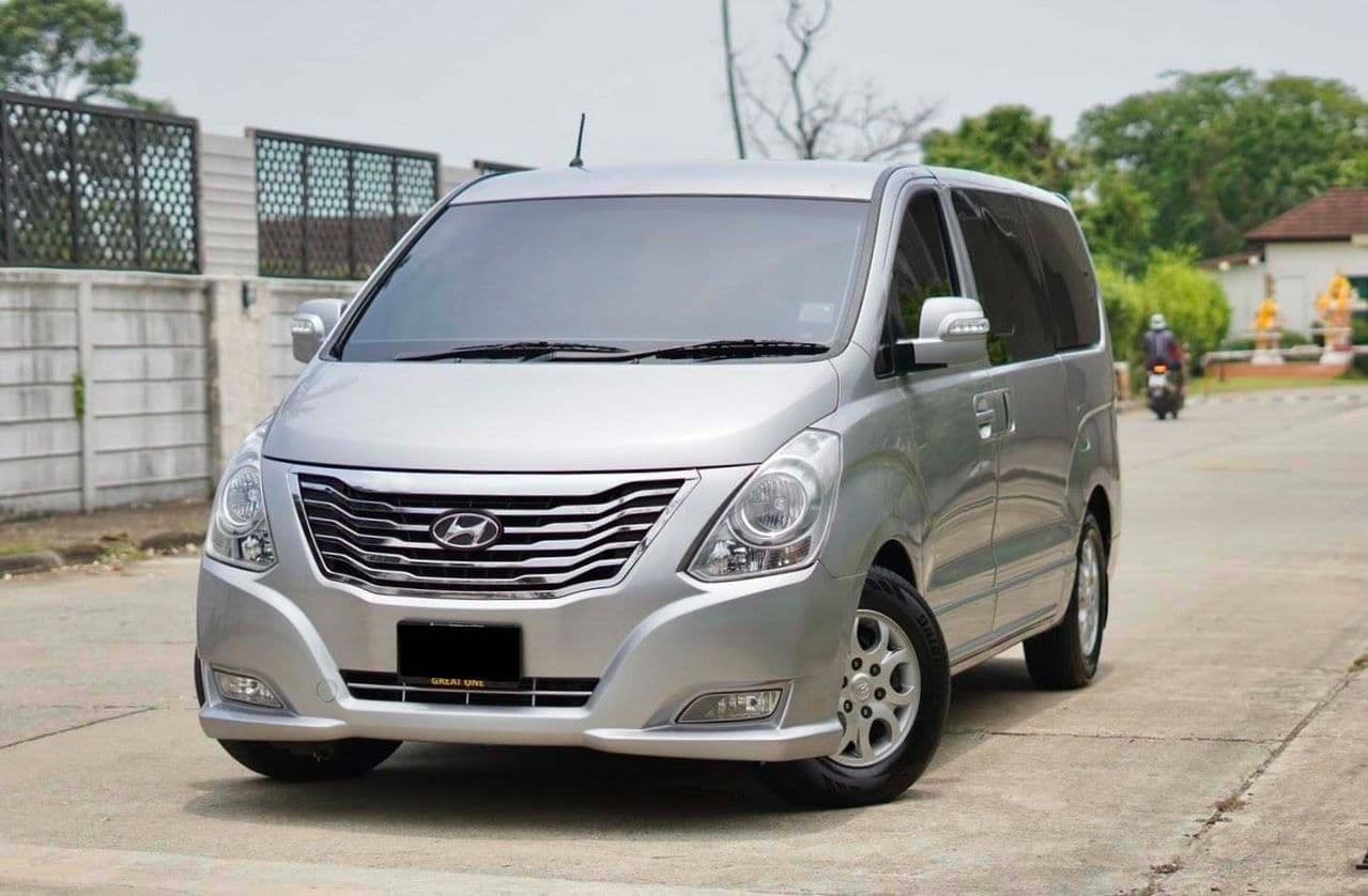 Hyundai H1 Deluxe