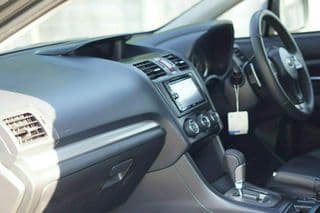 Subaru XV 2.0 - image blurred placeholder