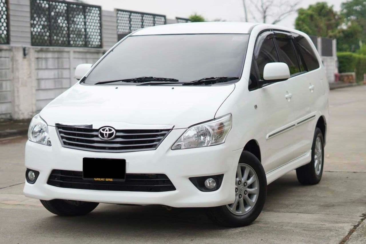 Toyota Innova 2.0G