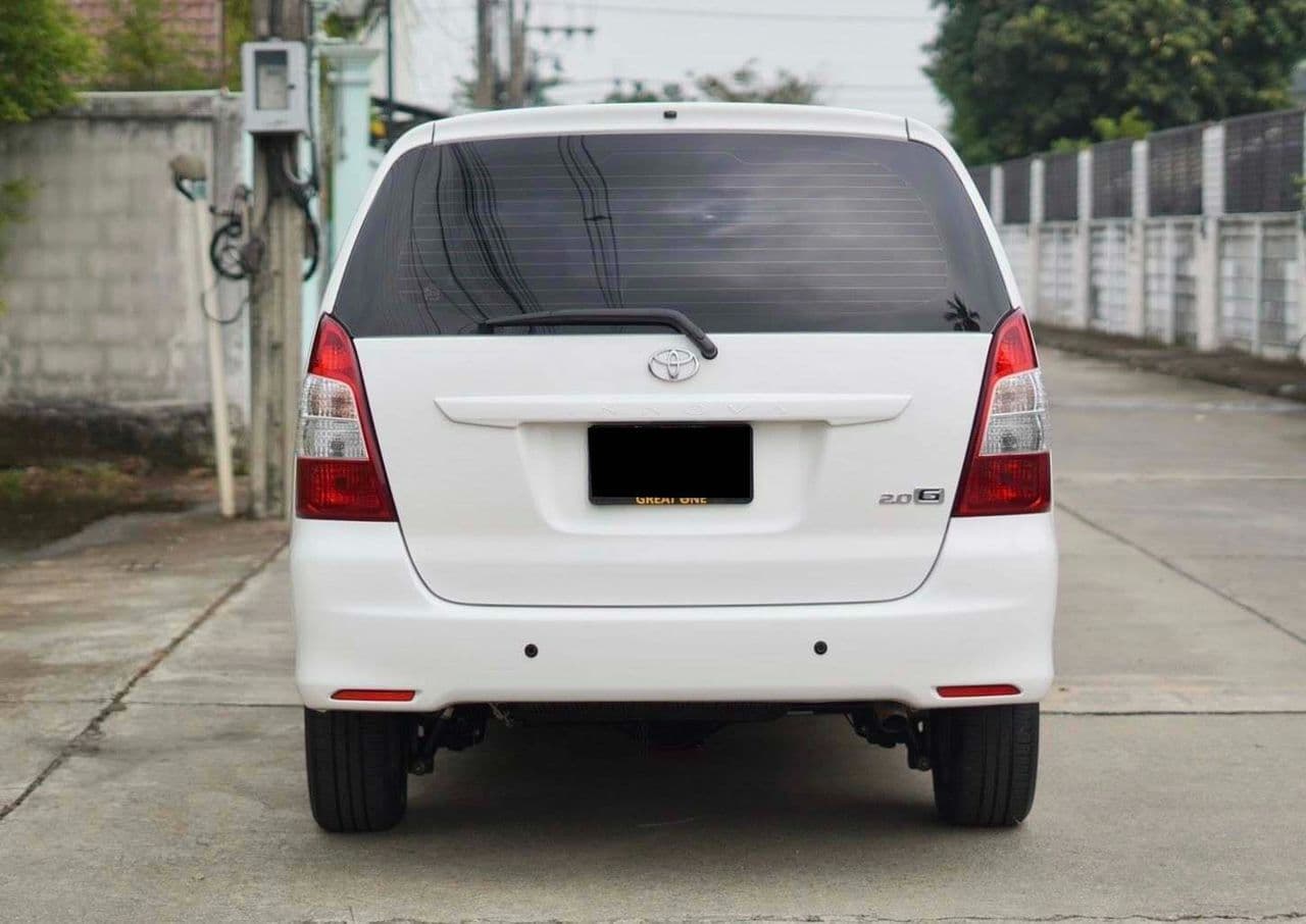 Toyota Innova 2.0G