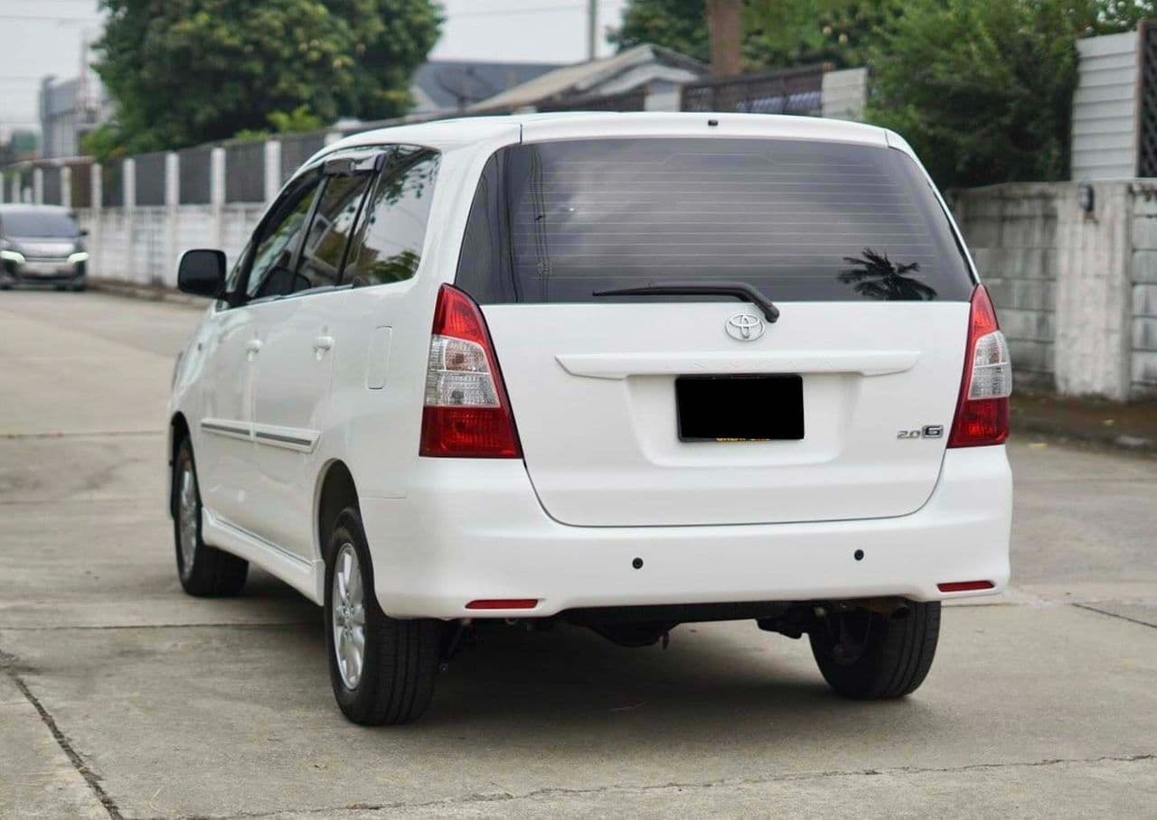 Toyota Innova 2.0G