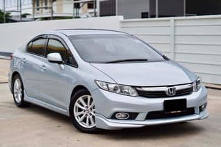 Honda CIVIC 1.8 E - image blurred placeholder