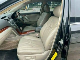 Toyota Camry 2.4V - image blurred placeholder