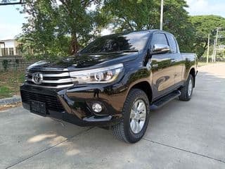 2016 Toyota Hilux Revo - image blurred placeholder