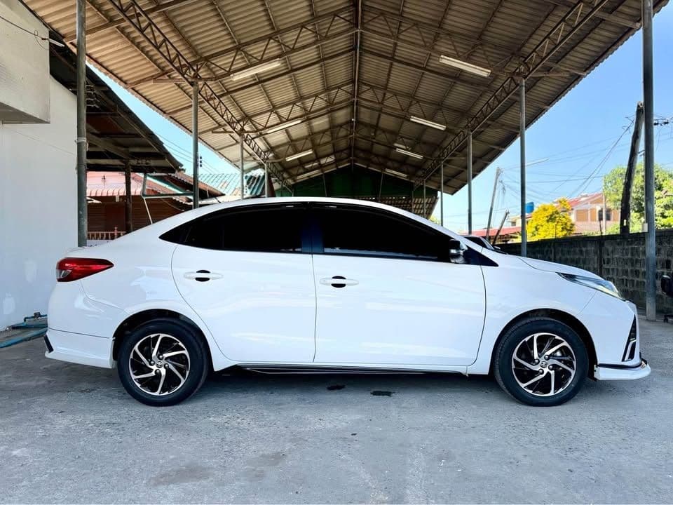 2016 Toyota Yaris Ativ