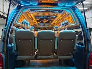 Toyota commuter 2017 3.0 Diesel - image blurred placeholder