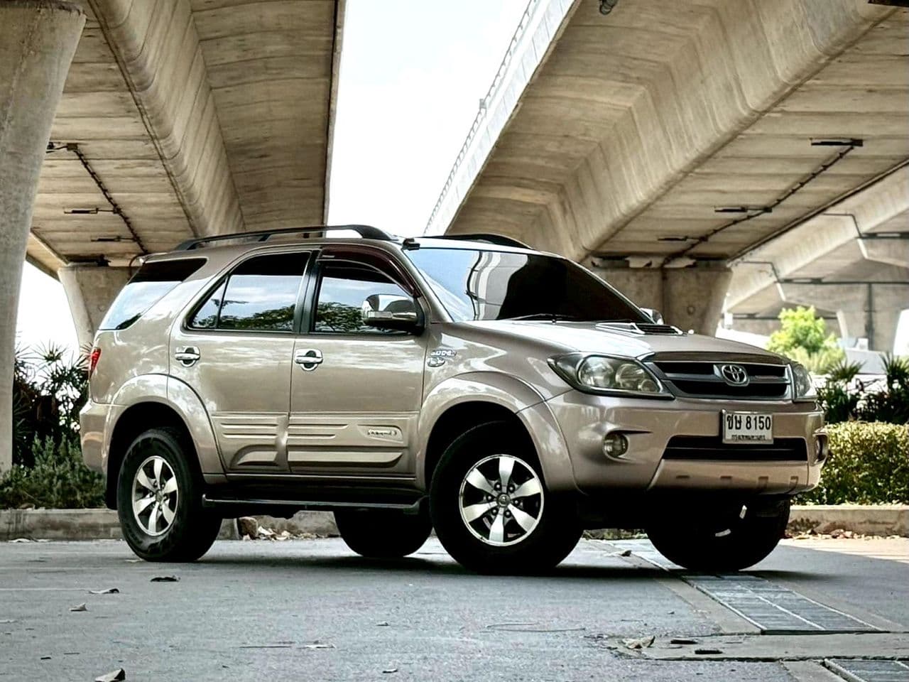 Toyota FORTUNER 3.0 V 4WD AT ปี 2007 จด 08