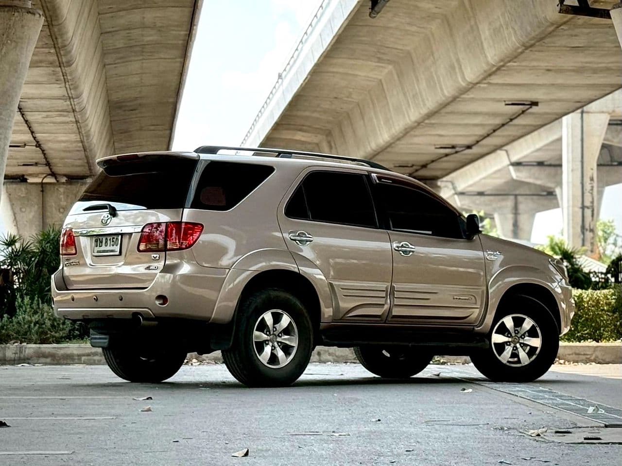 Toyota FORTUNER 3.0 V 4WD AT ปี 2007 จด 08