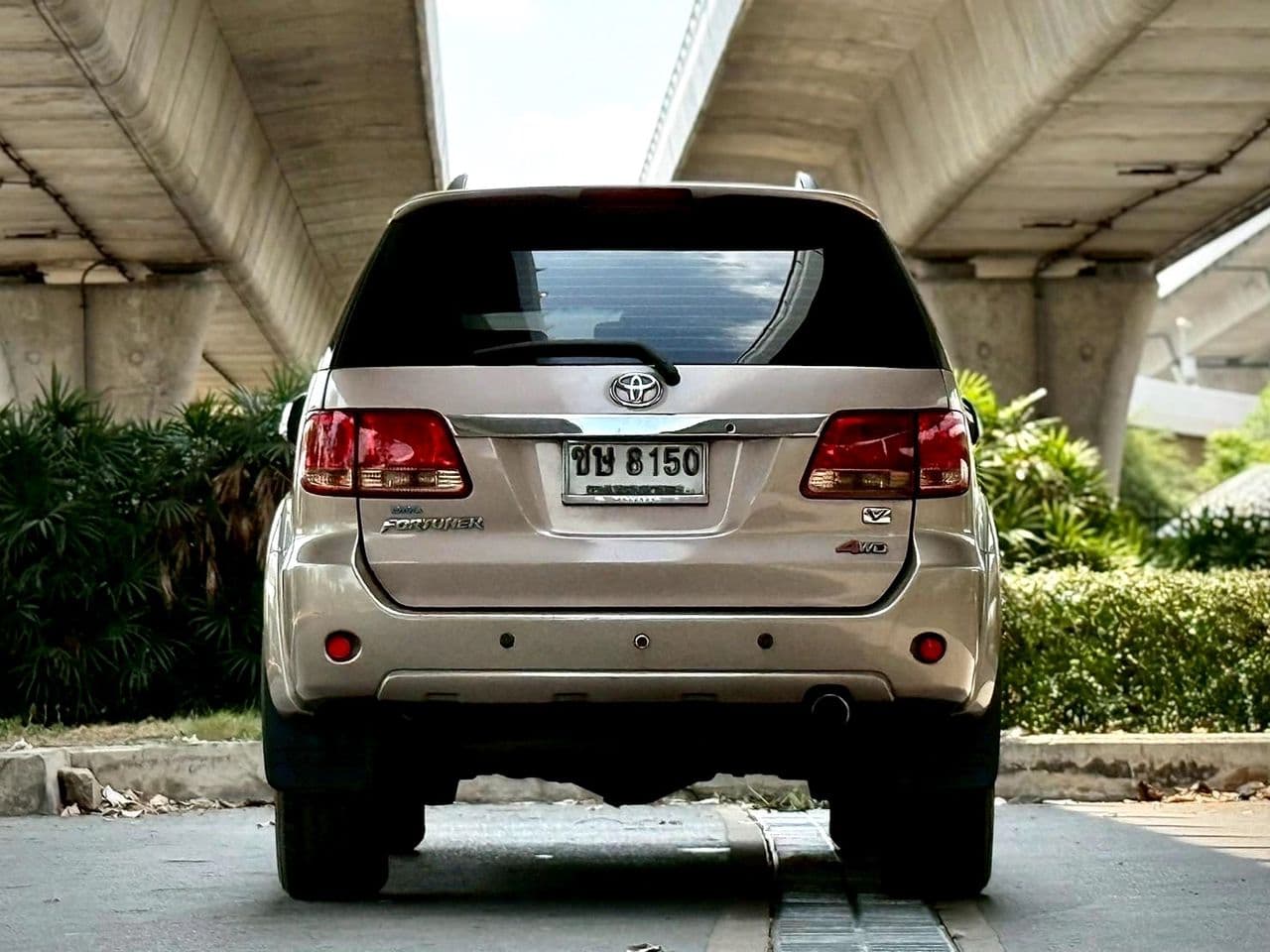 Toyota FORTUNER 3.0 V 4WD AT ปี 2007 จด 08