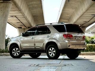 Toyota FORTUNER 3.0 V 4WD AT ปี 2007 จด 08 - image blurred placeholder