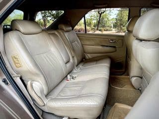 Toyota FORTUNER 3.0 V 4WD AT ปี 2007 จด 08 - image blurred placeholder